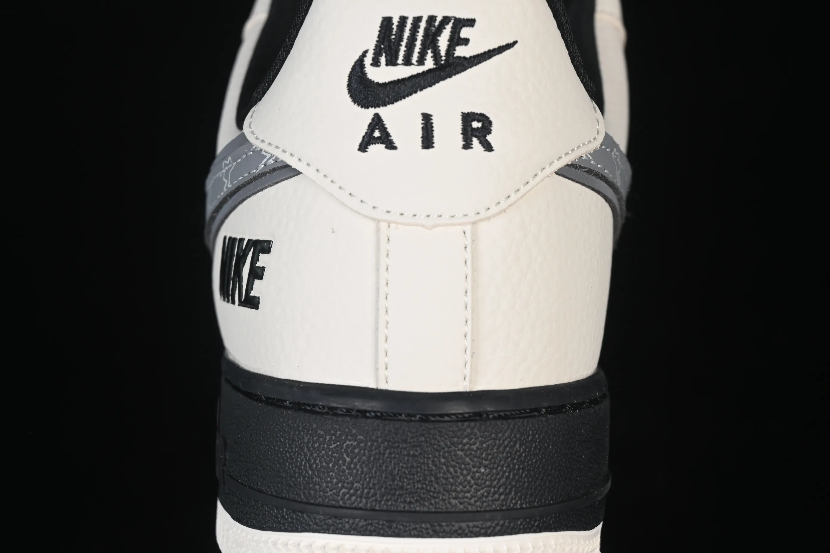 All Categories Nk Air Force 1 Air Force Series Nk Air Force 1 Low Air Force Low Nike Air Force 1'07 Low Beige White Black Air Force One Low Casual Shoes DF0188-132